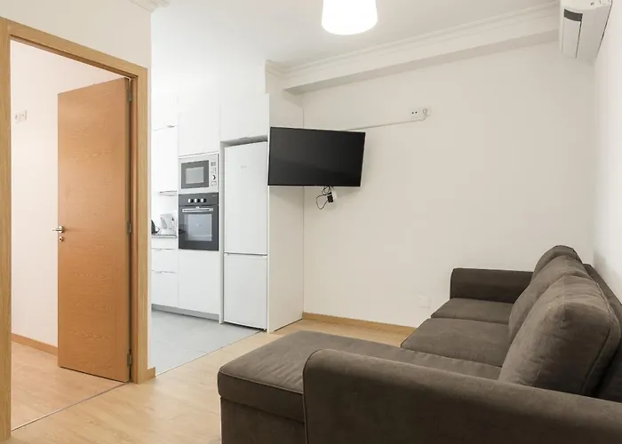 Апартаменты Miral Beachside 1 - By Hd *